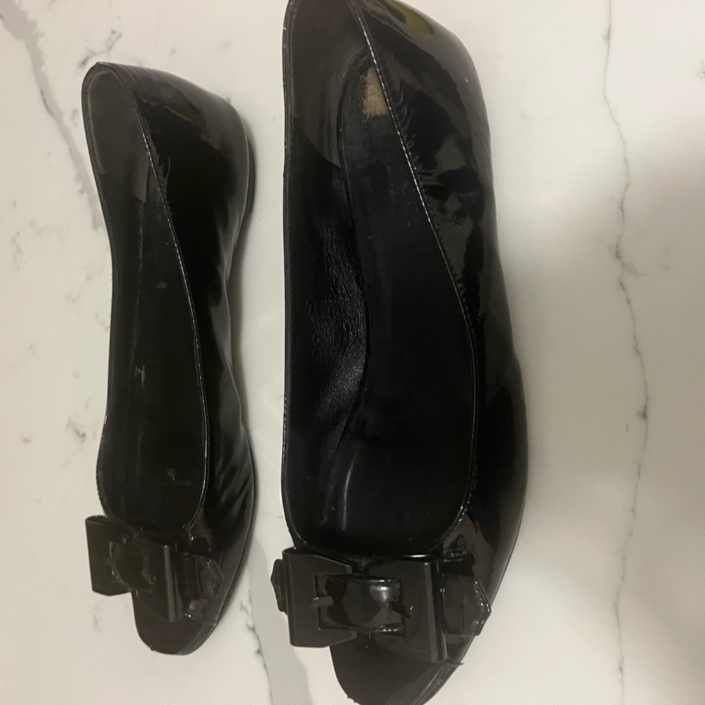 Gucci Embellished Ballet Flats in Black Patent Leather - Picture 5 of 9